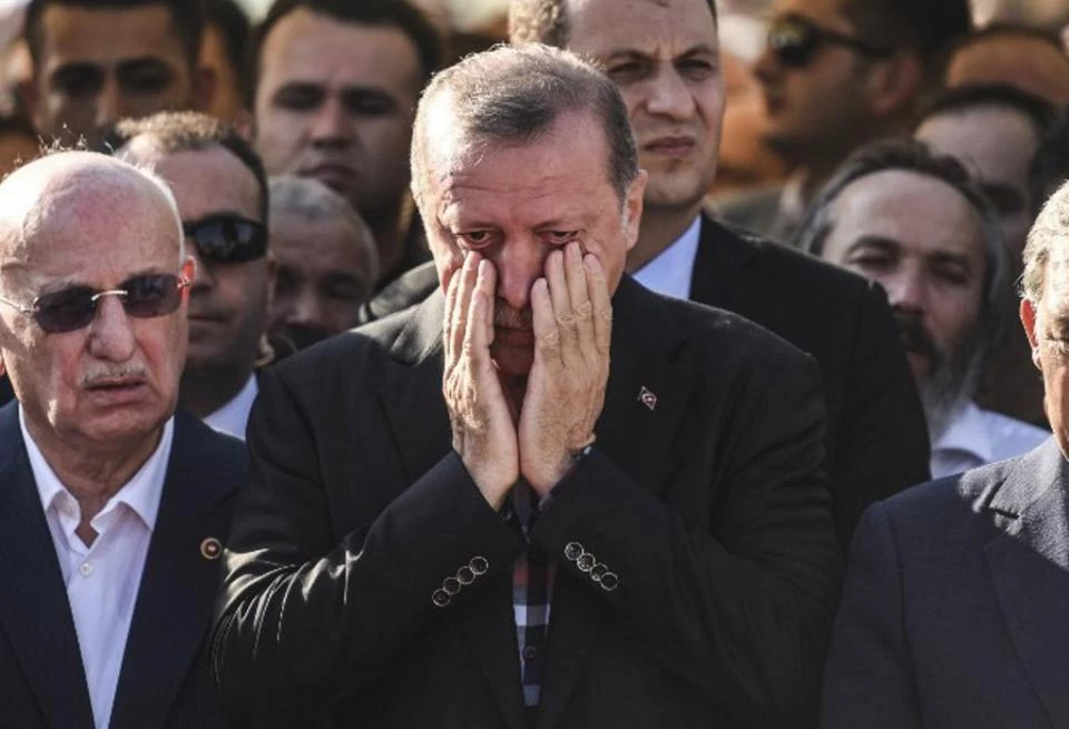 Πάνε να την κάνουν «χωράφι» : Νέο χαμηλό επίπεδο-ρεκόρ τουρκικής λίρας-δολαρίου- Παραιτήθηκε ο αντιπρόεδρος και αρμόδιος για την Οικονομία